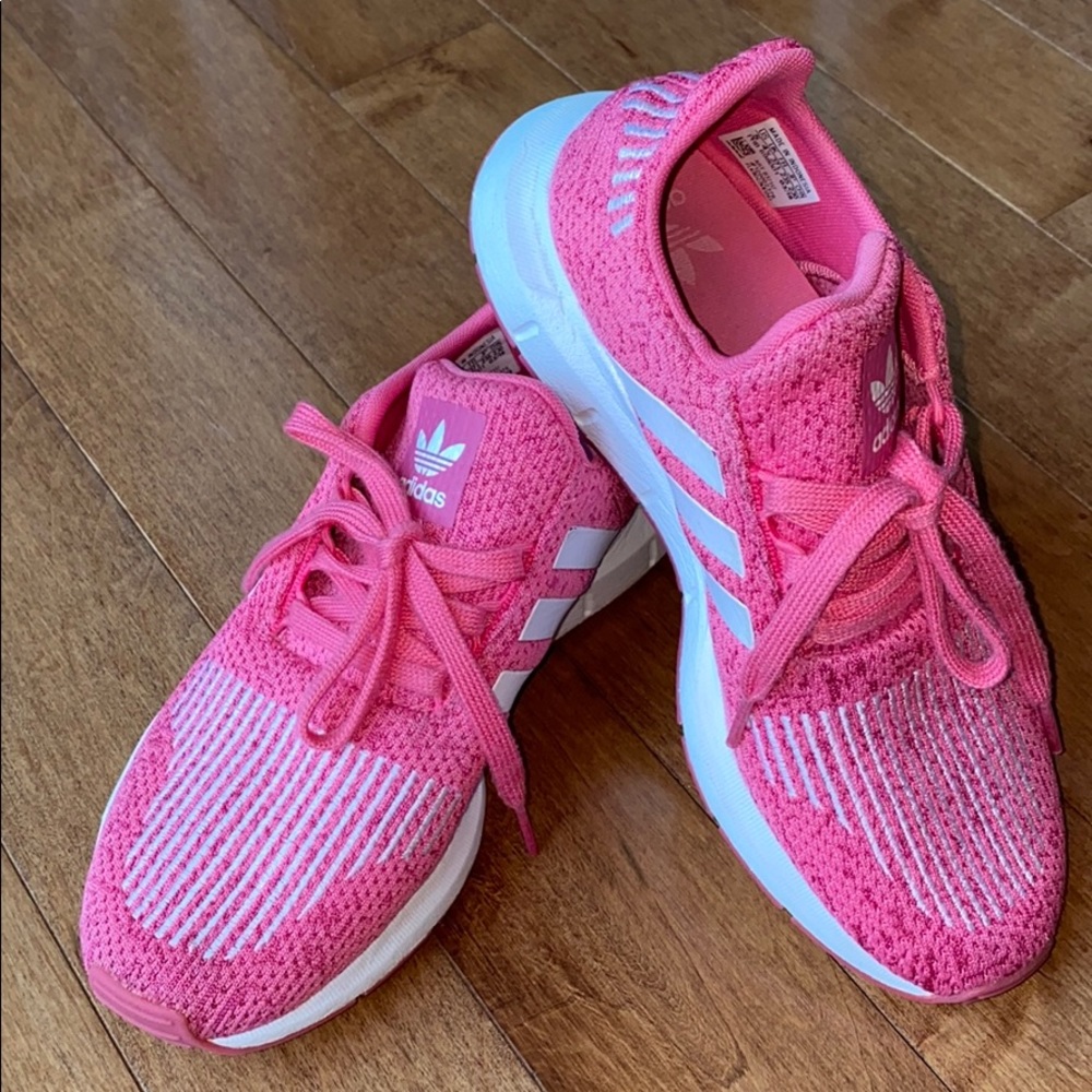 adidas Swift Run Casual Shoes